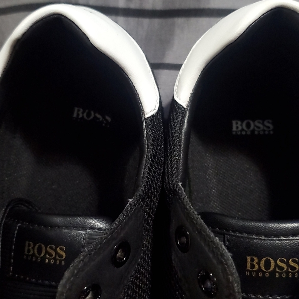 Hugo Boss - Picture 4 of 5